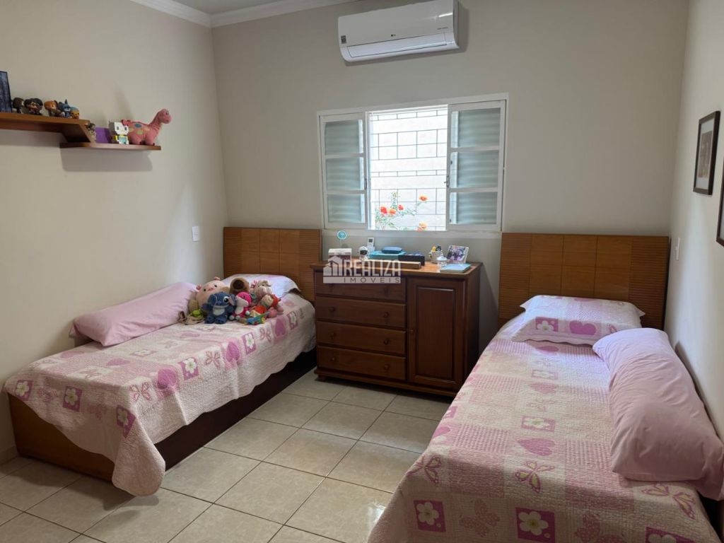 Casa, 4 quartos, 280 m² - Foto 25