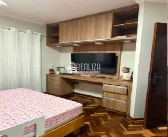 Casa, 3 quartos, 228 m² - Foto 2