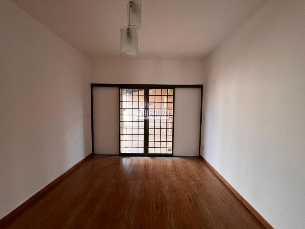 Casa, 4 quartos, 315 m² - Foto 9