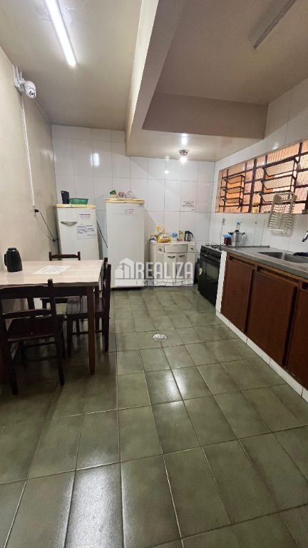 Casa, 14 quartos - Foto 2