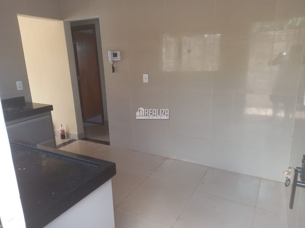 Casa, 3 quartos, 69 m² - Foto 2