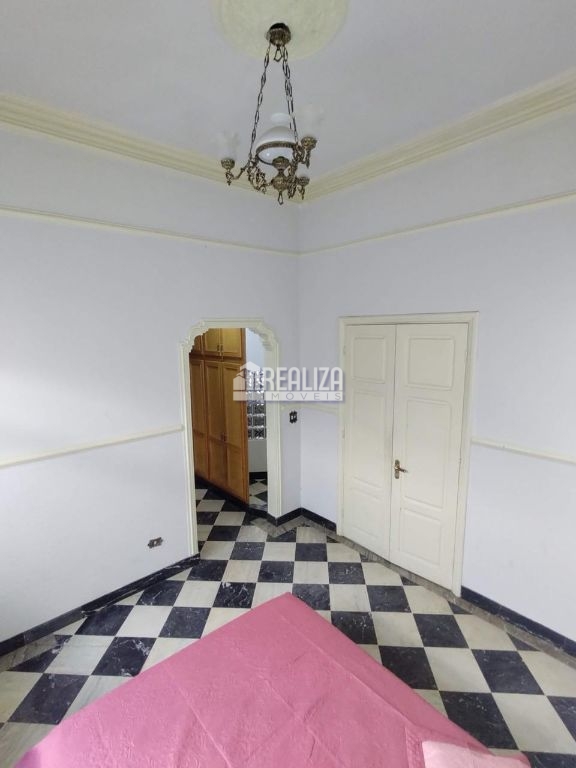 Casa, 6 quartos, 322 m² - Foto 9