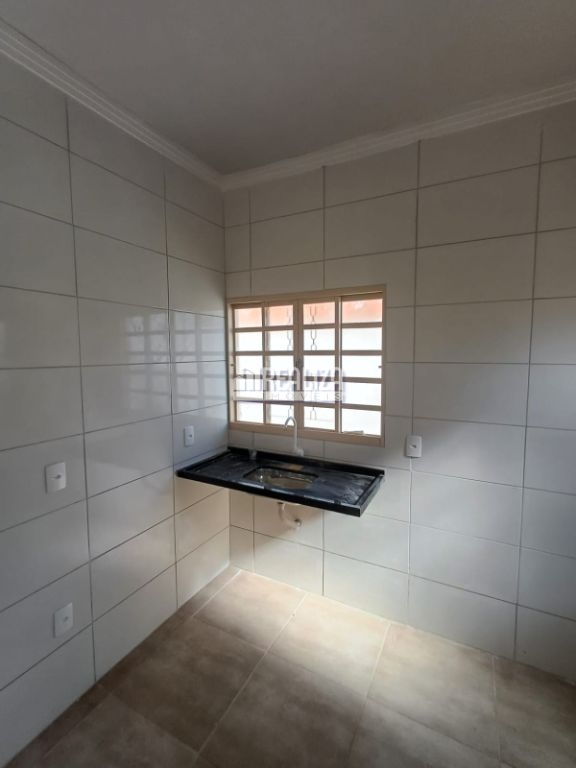Casa, 2 quartos, 44 m² - Foto 3