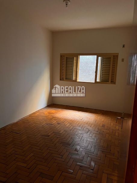 Casa, 3 quartos, 207 m² - Foto 3