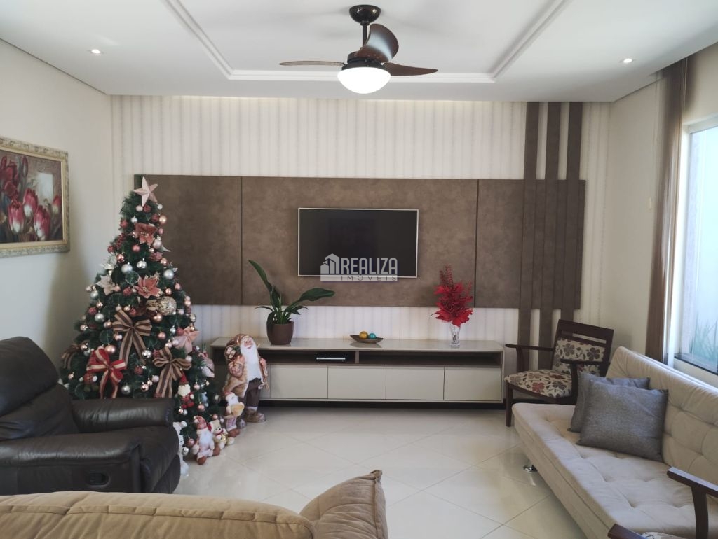 Casa, 3 quartos, 164 m² - Foto 2