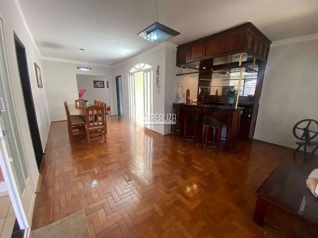 Casa, 3 quartos, 214 m² - Foto 5