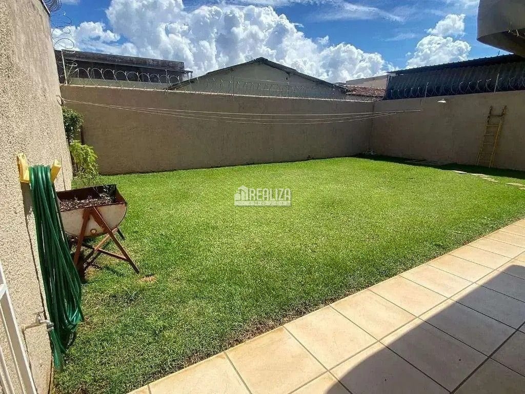 Casa, 3 quartos, 214 m² - Foto 16