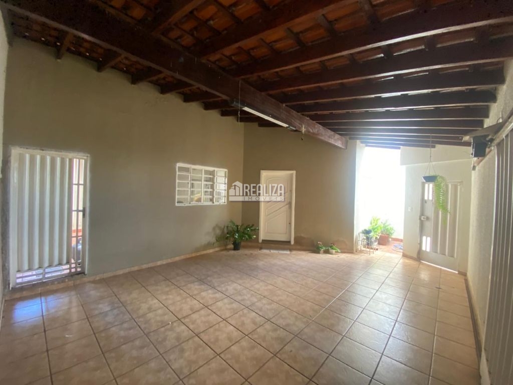 Casa, 3 quartos, 182 m² - Foto 2