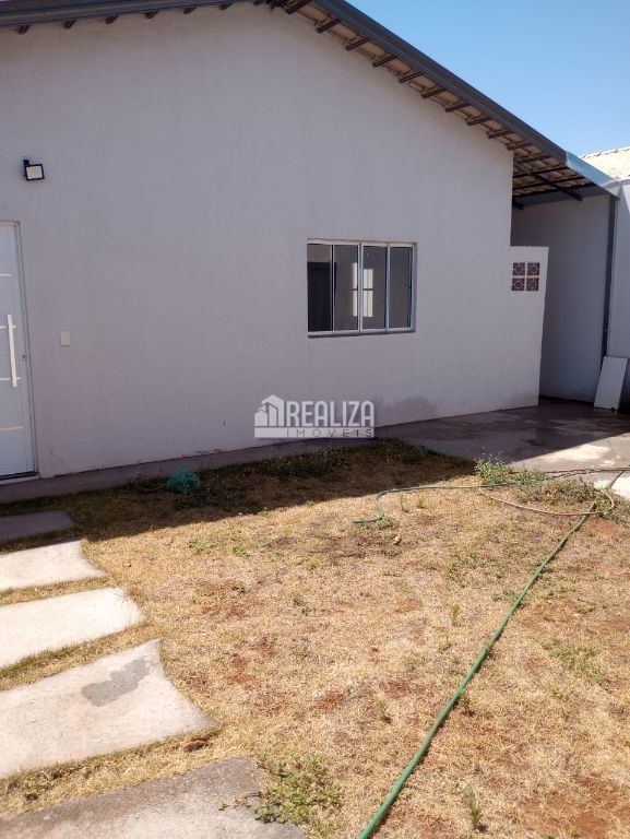 Casa, 2 quartos, 64 m² - Foto 1