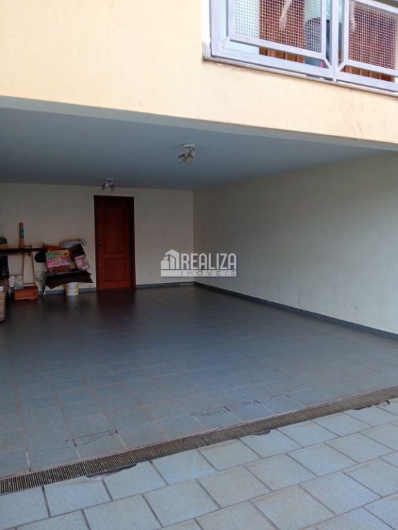 Casa, 3 quartos, 272 m² - Foto 2
