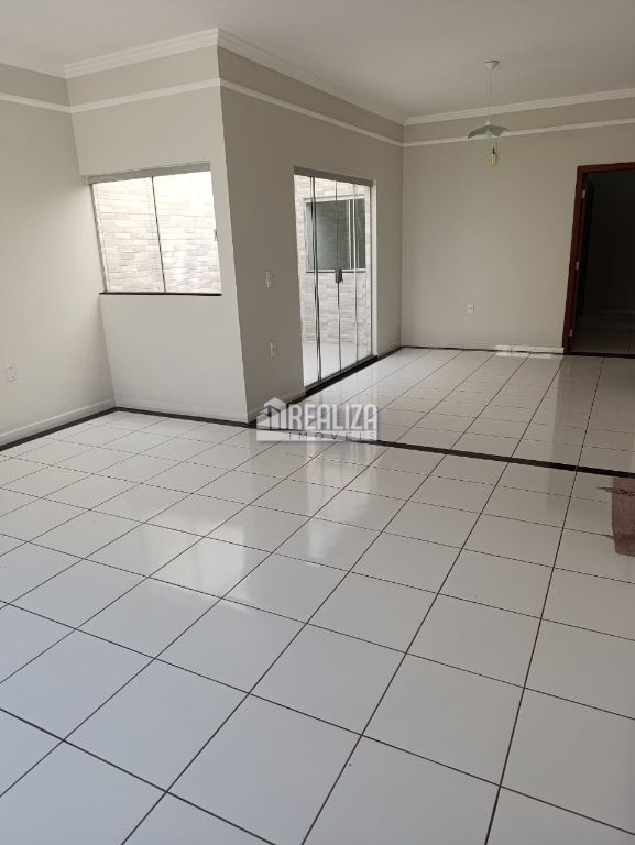 Casa, 3 quartos, 134 m² - Foto 1