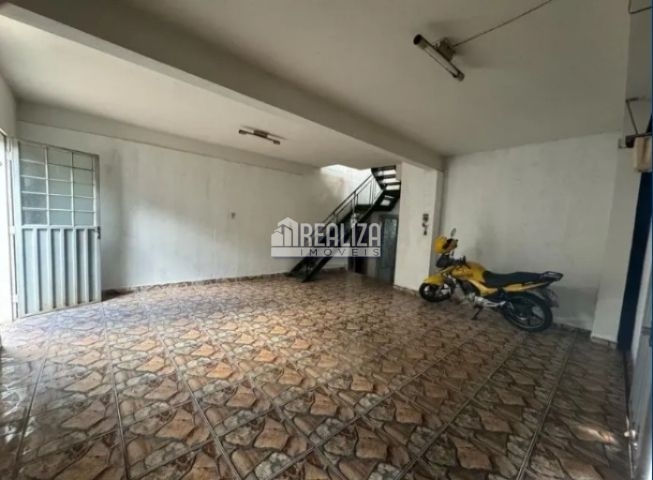 Casa, 3 quartos, 228 m² - Foto 3
