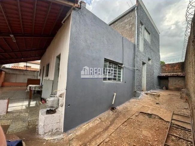Casa, 3 quartos, 228 m² - Foto 4