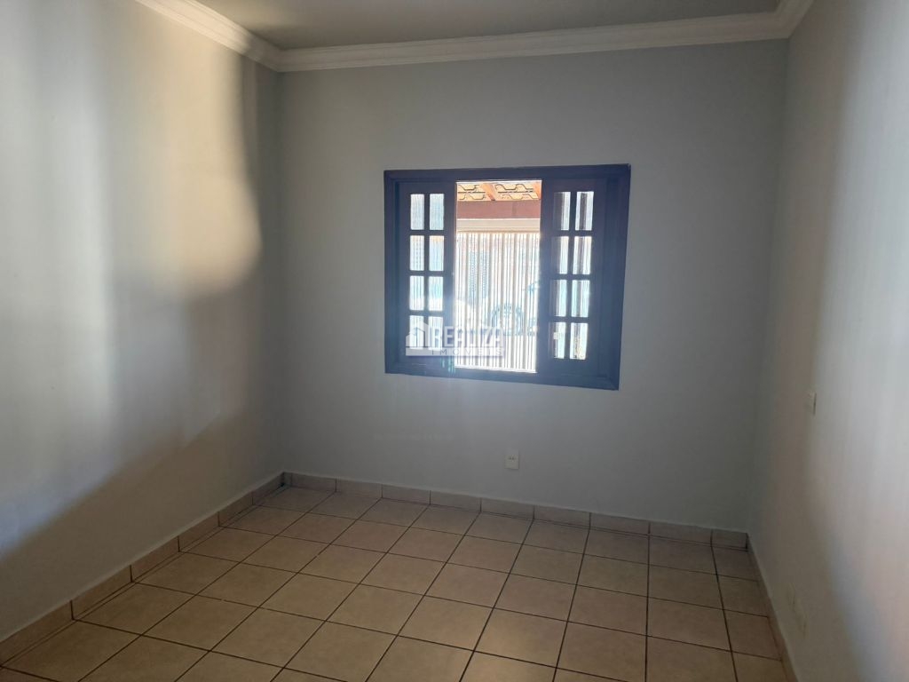 Casa, 3 quartos, 202 m² - Foto 1
