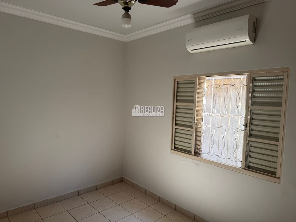 Casa, 3 quartos, 202 m² - Foto 3