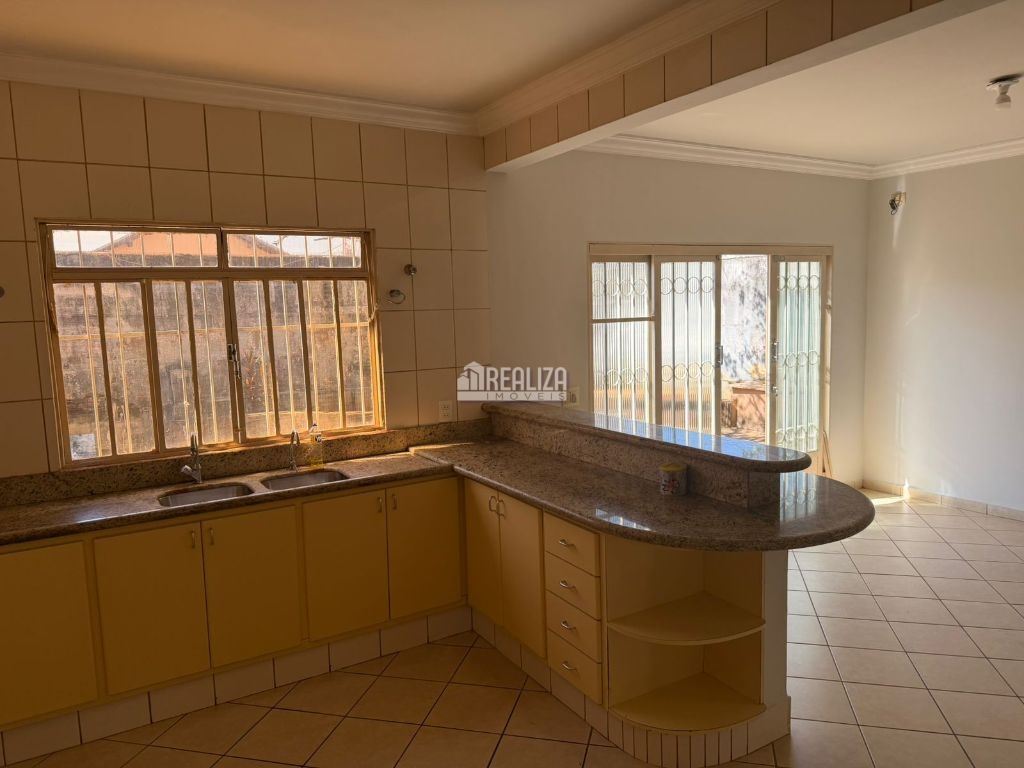Casa, 3 quartos, 202 m² - Foto 6