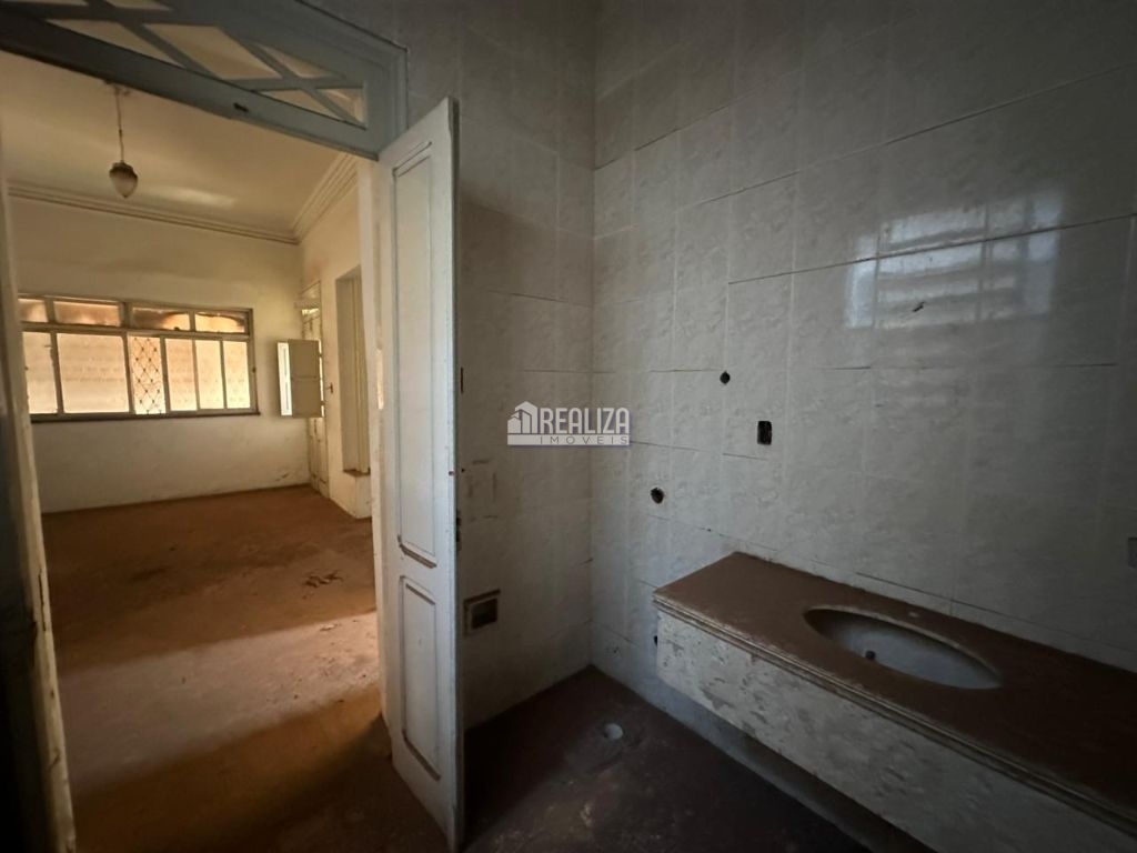 Casa, 7 quartos, 324 m² - Foto 7
