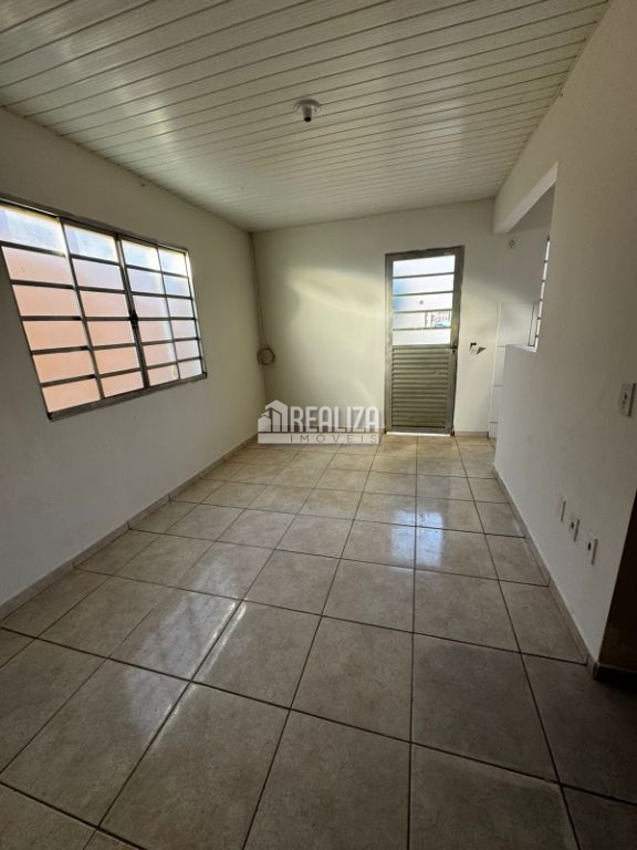 Casa, 2 quartos, 45 m² - Foto 2