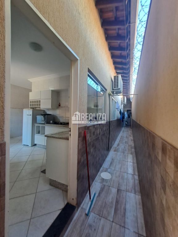 Casa, 3 quartos, 163 m² - Foto 3