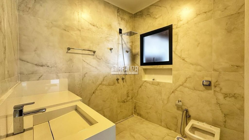 Casa, 3 quartos, 238 m² - Foto 9