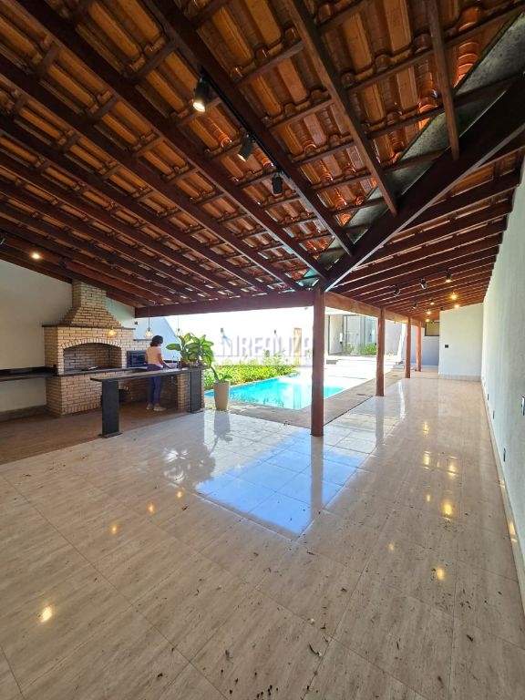 Casa, 3 quartos, 238 m² - Foto 2