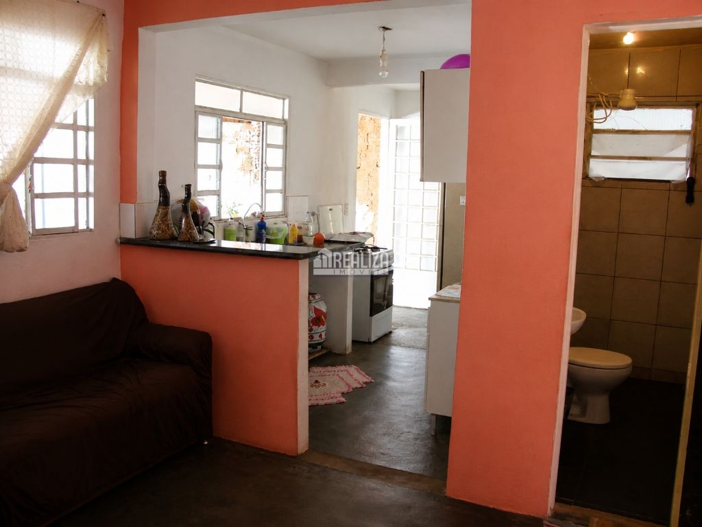Casa, 1 quarto, 59 m² - Foto 2