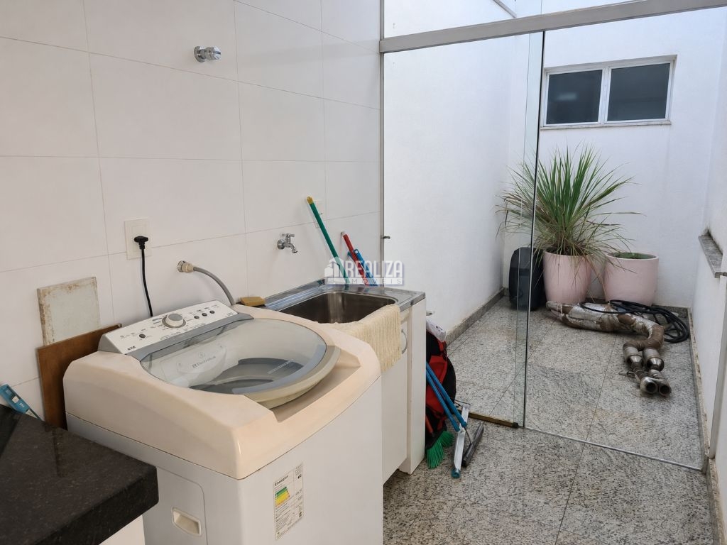 Casa, 3 quartos, 210 m² - Foto 13