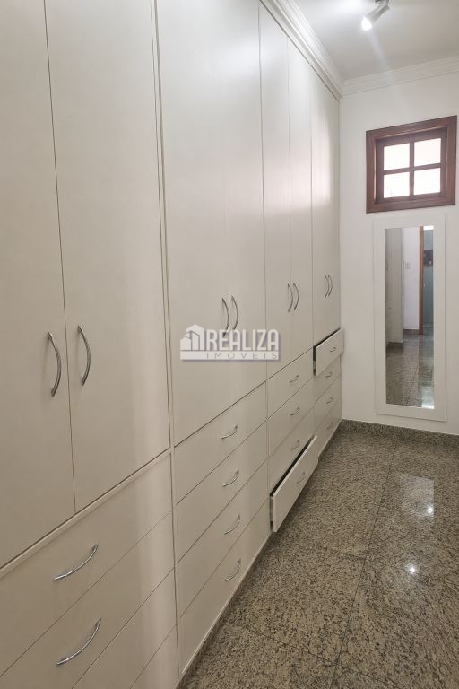 Casa, 3 quartos, 210 m² - Foto 8