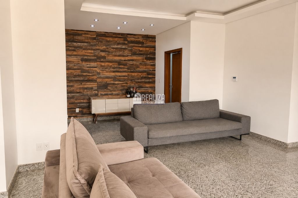 Casa, 3 quartos, 210 m² - Foto 2