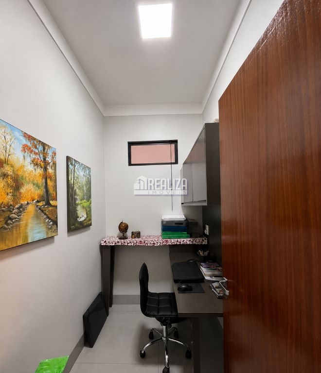Casa, 4 quartos, 260 m² - Foto 19