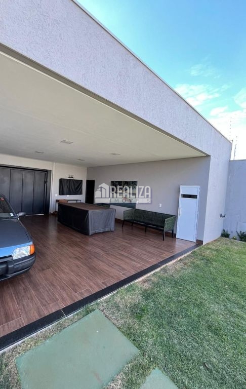 Casa, 4 quartos, 260 m² - Foto 4