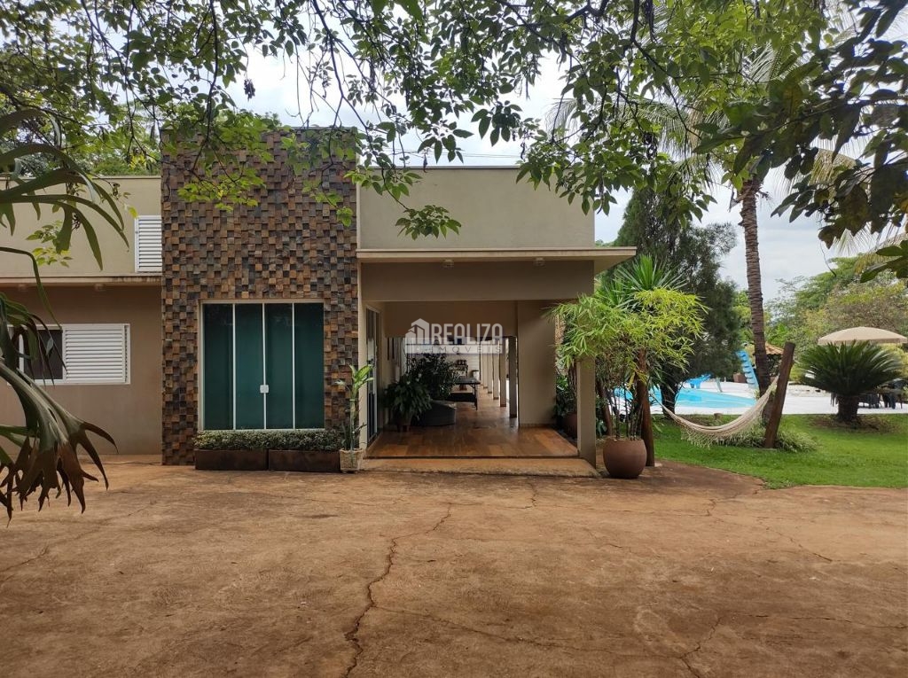 Casa de 4 quartos, no bairro DELTA, em Delta | Eu Corretor