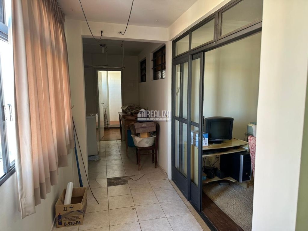 Apartamento, 3 quartos, 217 m² - Foto 2