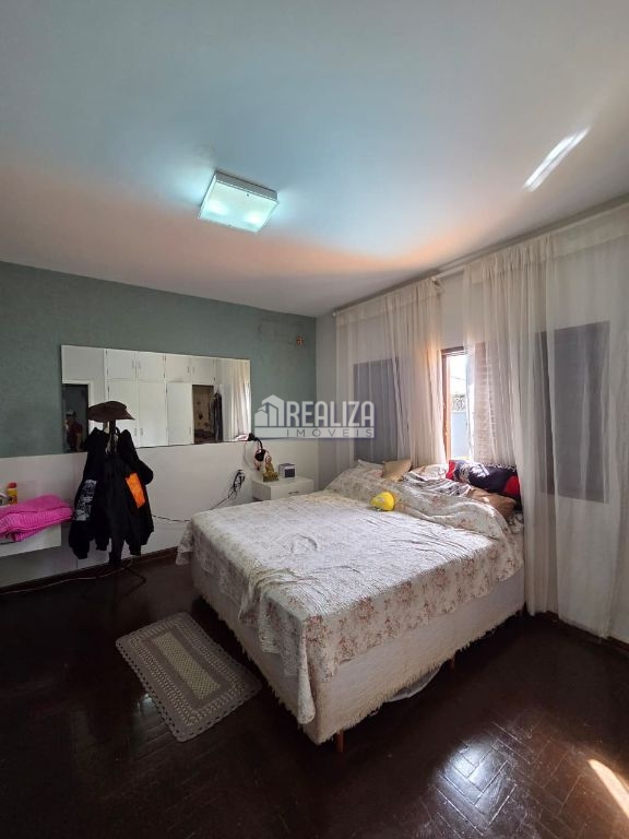 Casa, 3 quartos, 246 m² - Foto 11