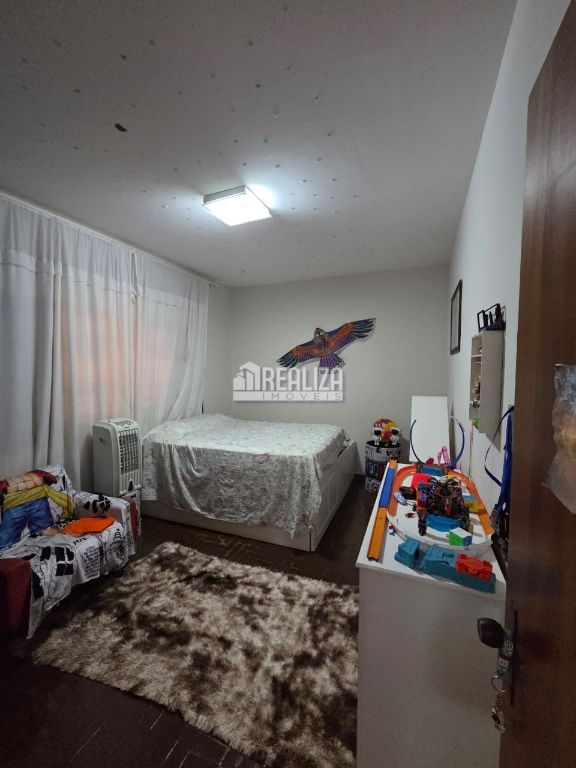 Casa, 3 quartos, 246 m² - Foto 14