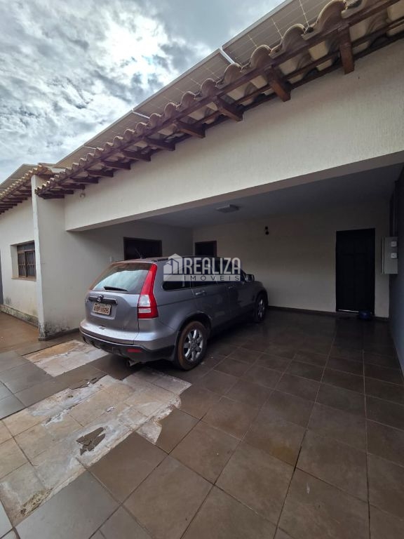 Casa, 3 quartos, 246 m² - Foto 4