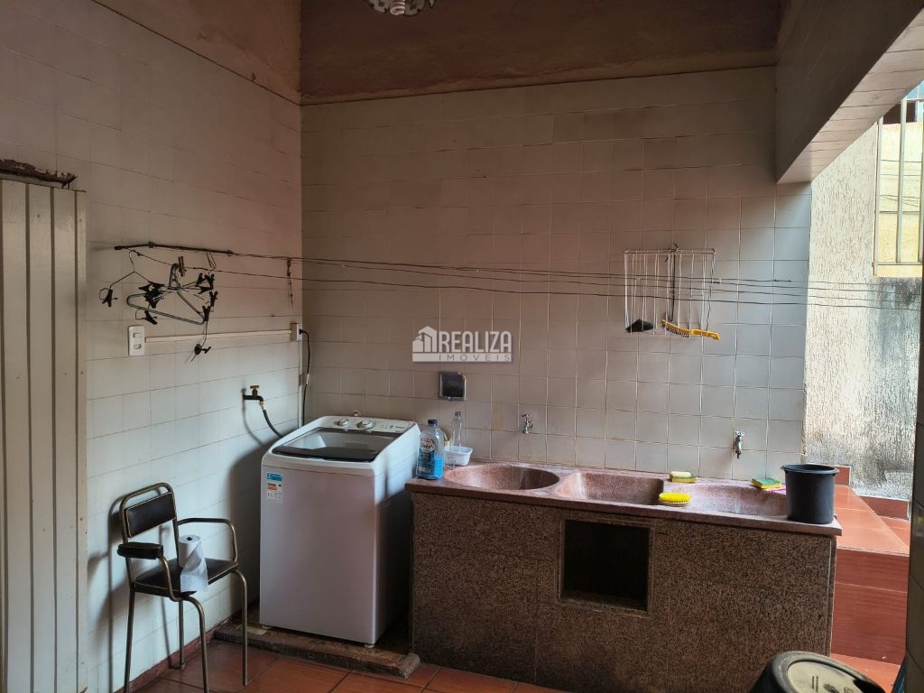 Casa, 5 quartos, 244 m² - Foto 6