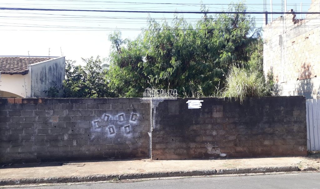 Terreno, 300 m² - Foto 1