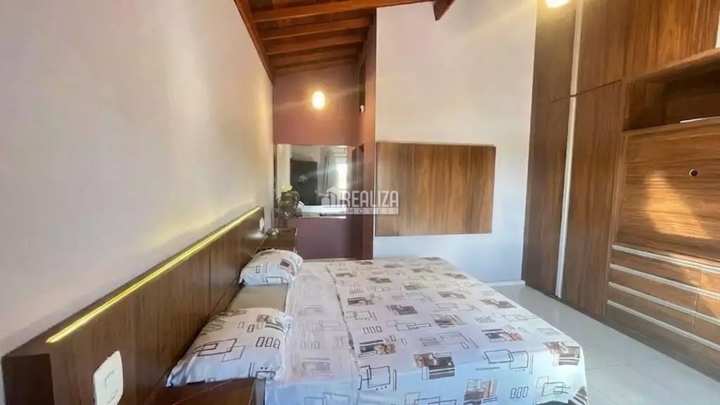 Casa, 2 quartos, 255 m² - Foto 2