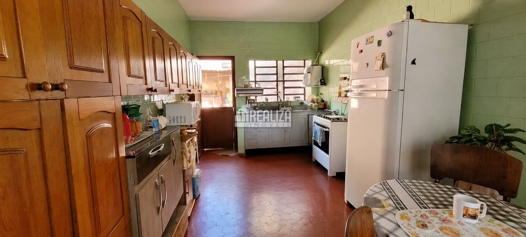 Casa, 3 quartos, 214 m² - Foto 6