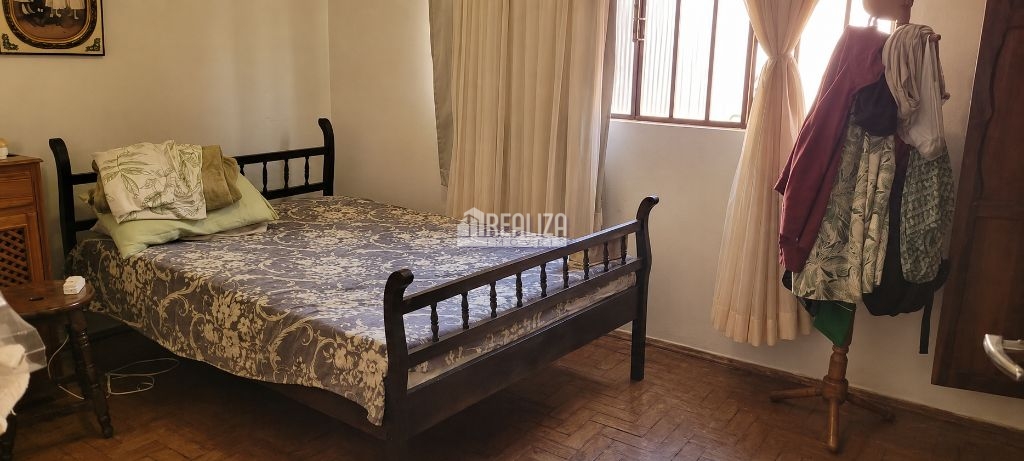 Casa, 3 quartos, 214 m² - Foto 3