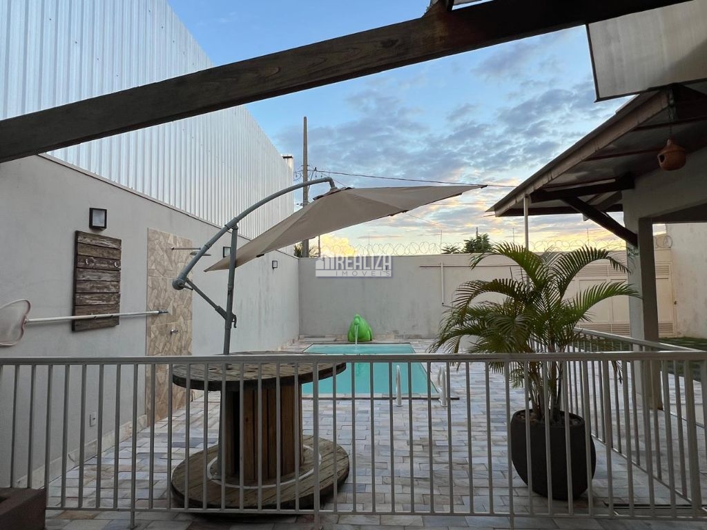 Casa, 2 quartos, 108 m² - Foto 2
