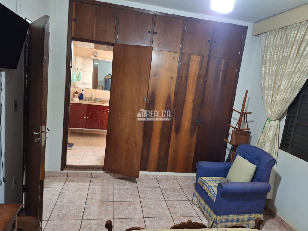 Casa, 3 quartos, 226 m² - Foto 5