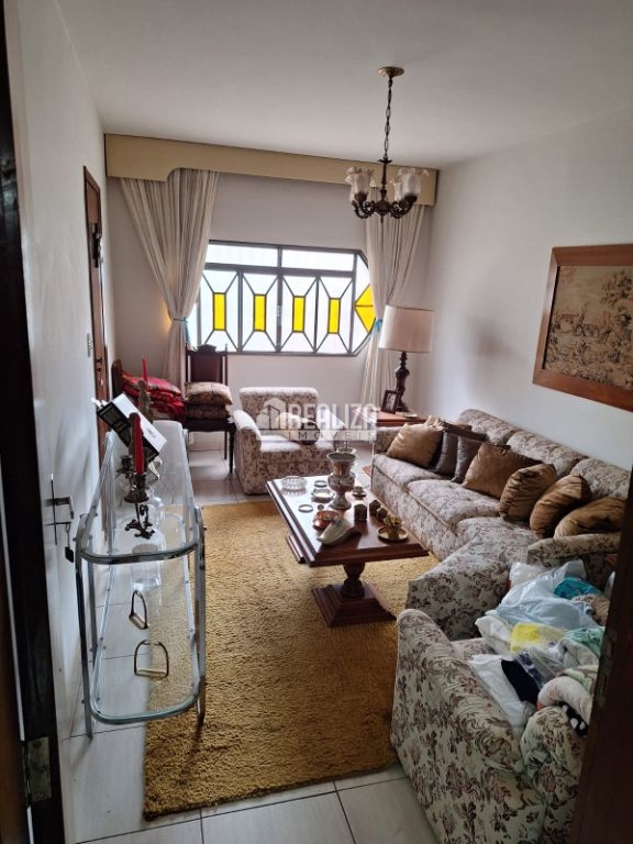 Casa, 3 quartos, 226 m² - Foto 2