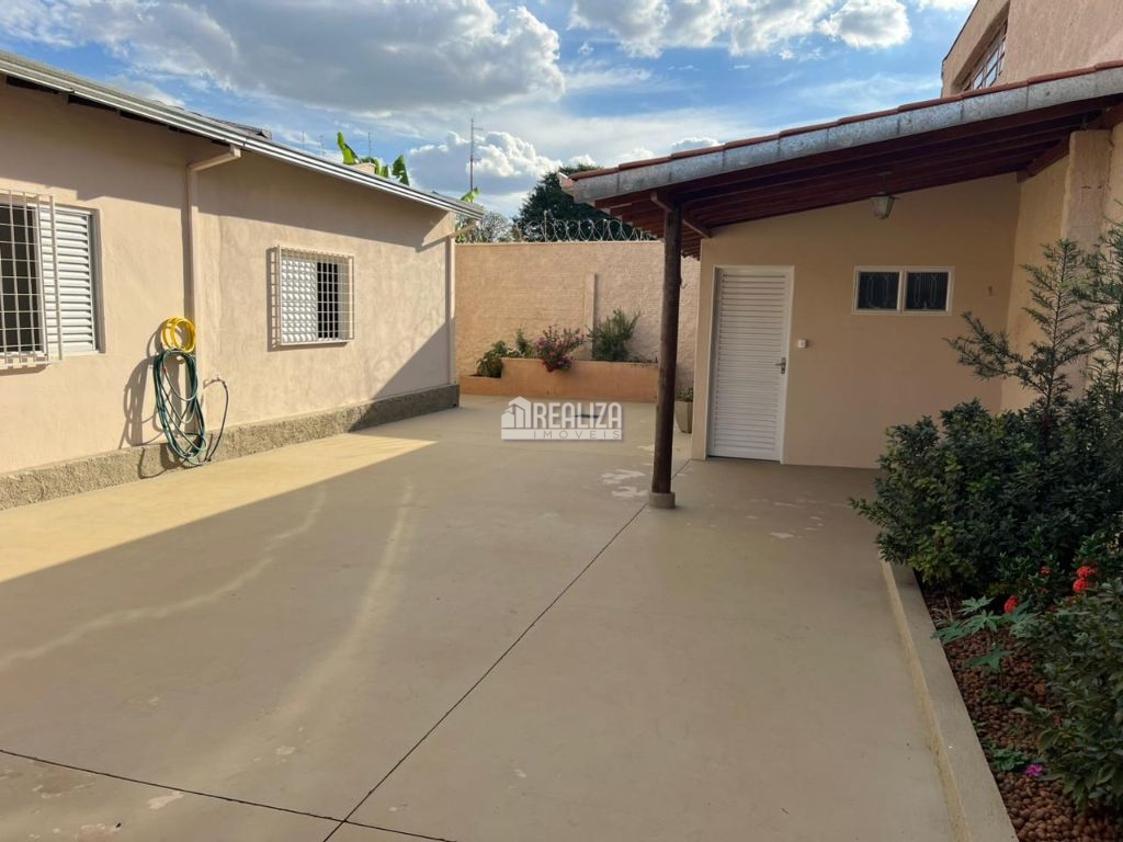 Casa, 4 quartos, 234 m² - Foto 30