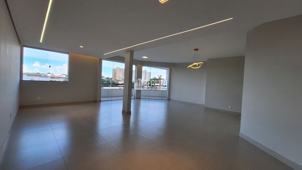 Apartamento, 3 quartos, 214 m² - Foto 2