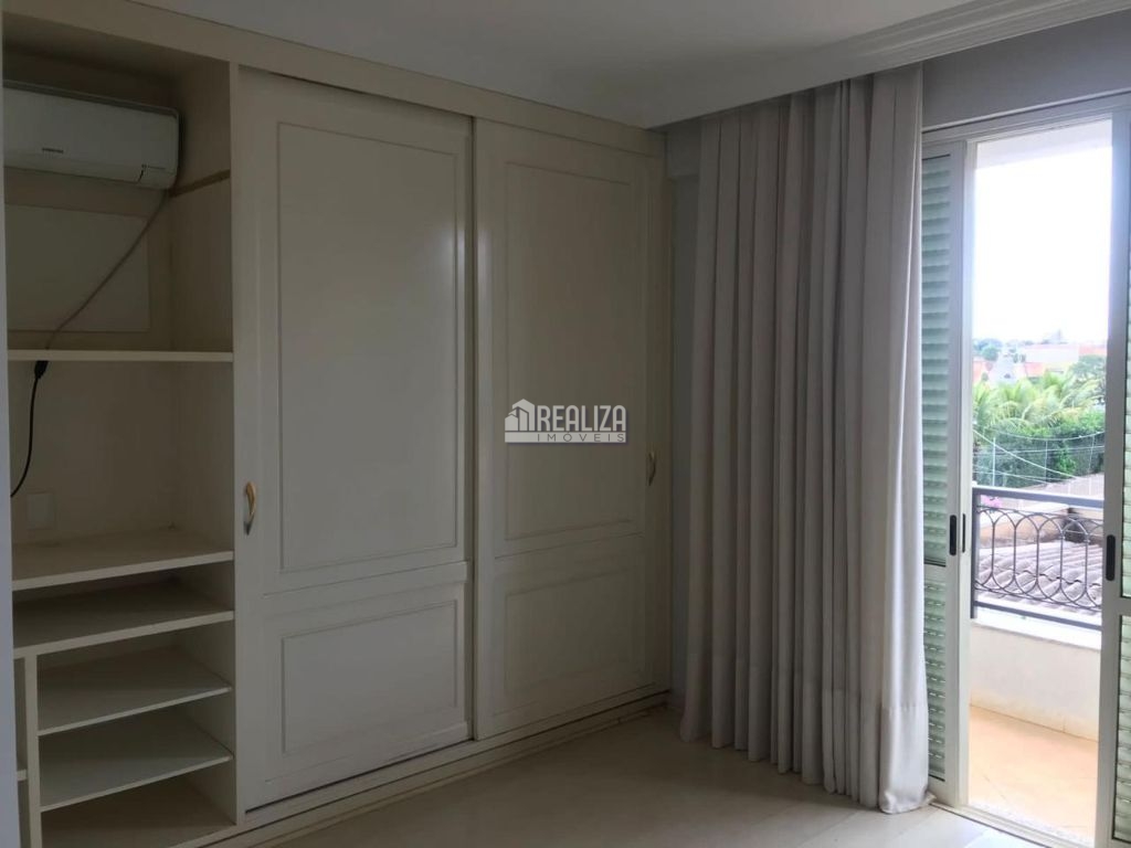 Apartamento, 3 quartos, 200 m² - Foto 4