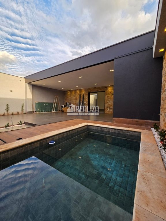 Casa, 3 quartos, 165 m² - Foto 1