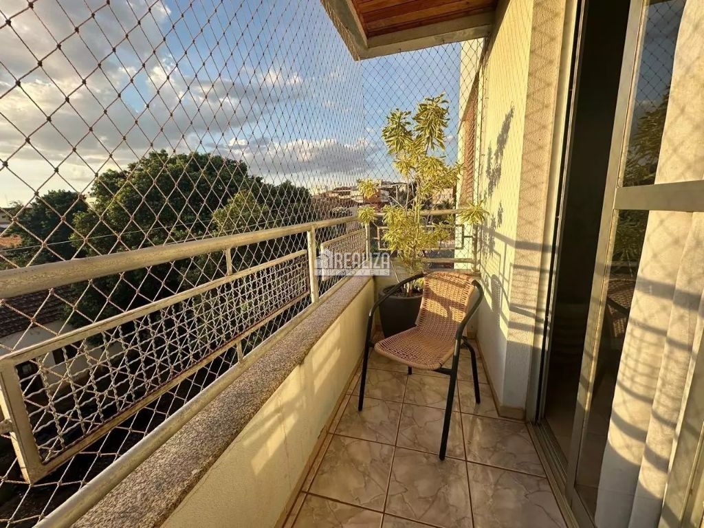 Apartamento, 3 quartos, 100 m² - Foto 1