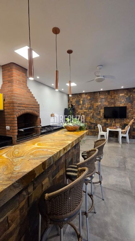 Casa, 3 quartos, 190 m² - Foto 4